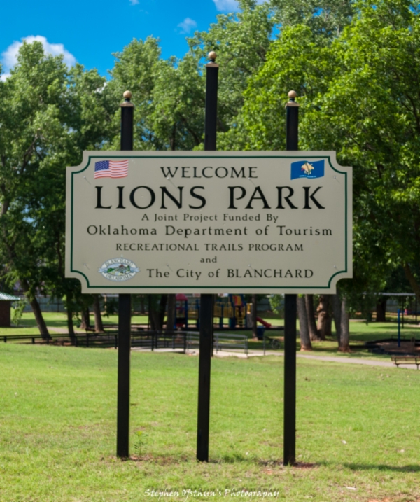 Welome to Lions Park Sign 